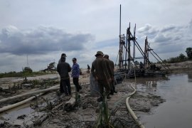 Tim gabungan tertibkan aktivitas tambang timah ilegal di Bangka Tengah