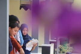 Mobil KaCa UMM sambangi lapas wanita Malang