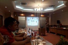 Jurnalis Depok dibekali pemahaman  isu seputar HIV/AIDS