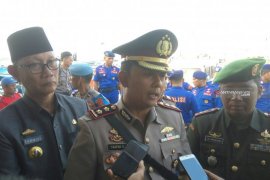 30 senjata api rakitan diserahkan warga ke polisi
