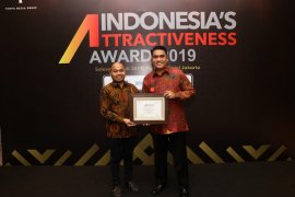 Penghargaan kota besar terbaik sektor investasi diraihi Makassar