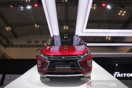 Menyimak fitur unggulan Eclipse Cross dan Outlander PHEV