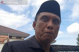 Sekretariat DPRD Penajam anggarkan Rp464 juta untuk pakaian dan pin emas