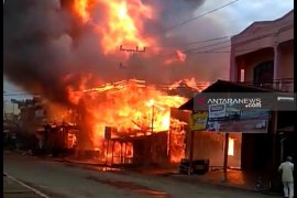 Kebakaran hebat melanda Batang Toru