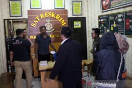 Pinjam uang Rp5 juta via "online", dalam dua bulan utang naik jadi Rp70 juta