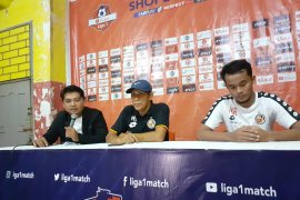 Pelatih Semen Padang puji semangat juang pemainnya saat jamu Persebaya