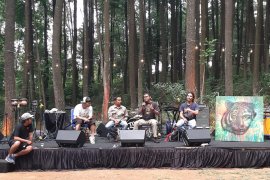 WWF Indonesia uses art approach to protect Sumatran tigers