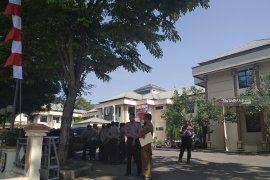 Police secure HST Regent's office, what's wrong?