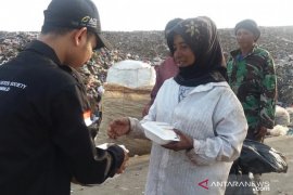 ACT-Abu Nawas bagikan ribuan paket nasi