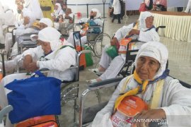 Empat calon haji Batu Bara ditunda ke Mekkah karena sakit