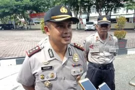 Police grill eight people over land fire in West  Aceh