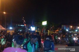 Pengemudi Go-Jek terlibat bentrok dengan karyawan kafe di Padang