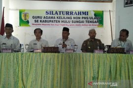 Pasukan "gajah" rusak taman-taman Kota Barabai