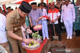 Masyarakat dua daerah antar jenazah IYL ke TPU Panaikang