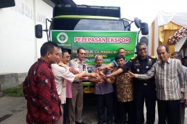 Santan dan air kelapa dari Sumbar tembus pasar Eropa dan Amerika