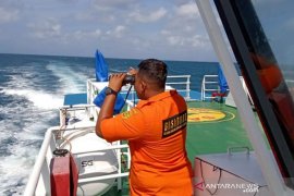 A fishing boat with 37 passengers on fire in Matasiri waters