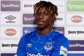 Penyerang Everton Moise Kean langgar karantina wilayah
