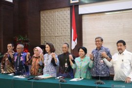 Pimpinan KPK sepantasnya ada unsur polisi dan jaksa