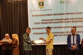 PT Igasar Semen Padang Grup Raih Zero Accident Award 2019