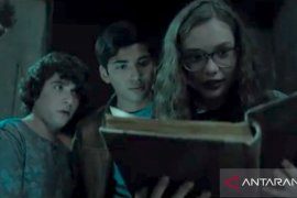 "Scary Stories to Tell in the Dark", enam cerita horor