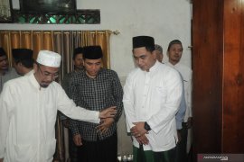 Putra Mbah Moen ingin pertemuan dengan Habib Rizieq tidak dipolitisasi