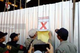 Satpol PP Surabaya persilakan pemilik Pasar Tanjungsari lapor Komnas HAM