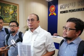 Gerindra laporkan "semen China" ke KPPU