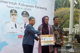Sejumlah perusahaan sumbang hewan kurban ke Pemkab Karawang