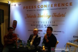 Bams bersama dua musisi internasional di Jakarta Weekday Festival