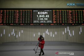 Saham Korsel Selasa pagi tergelincir
