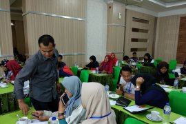 Peserta SMN Jambi dibekali dasar-dasar jurnalistik dan pembuatan vlog