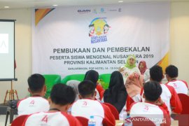 Antara berbagi cerita bersama siswa mengenal Nusantara