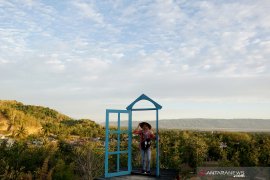 Peserta SMN asal Jatim kunjungi wisata Pintu Langit Talumelito