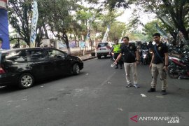 Empat polisi terbakar saat demo di Cianjur. Ini kronologisnya