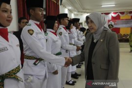 Bupati kukuhkan anggota Paskibra Batola 2019