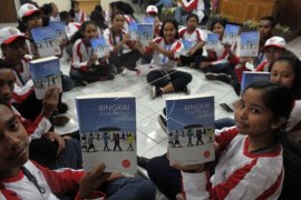 SMN NTT sebut buku "Bingkai Anak Negeri" membawa keliling Indonesia
