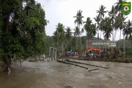 Jembatan Laru - Panjaringan dibangun tahun 2020