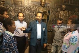 Rektor Unitomo ajak dialog perwakilan mahasiswa Papua