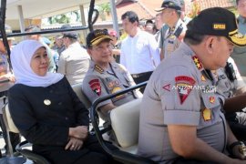 Khofifah meminta maaf pada warga Papua atas kejadian di Surabaya-Malang
