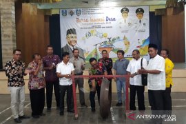 Tim Inovasi Situbondo berikan penghargaan tiga desa inovatif