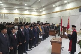 45 Anggota DPRD Agam dilantik