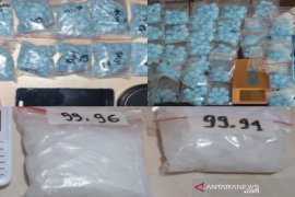 Polisi gagalkan ribuan butir pil "burung hantu"