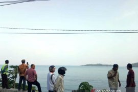 Buaya di Pantai Carocok Painan sudah tidak terpantau pada Kamis pagi