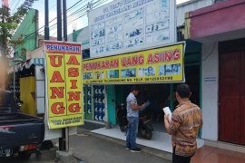 BI-Polres segel belasan "money changer" ilegal di Tulungagung
