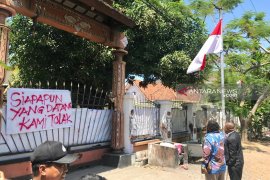 Ditolak masuk, Fadli Zon gagal temui penghuni asrama mahasiswa Papua di Surabaya