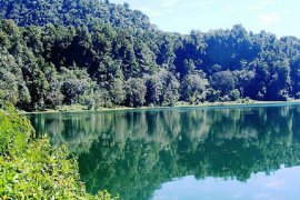 Demonstrasi tolak Danau Rana dijadikan destinasi wisata dunia