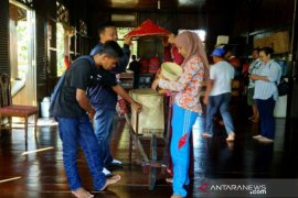 SMN Sulawesi Tenggara kagumi pelestarian Rumah Adat Belitung