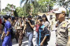 7 pelajar di Putussibau terjaring razia sedang main game online