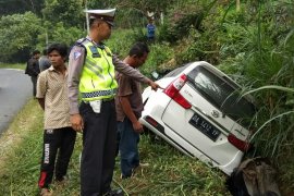 Ditabrak Xenia, Pitsas Rianti meninggal anak dirujuk ke RSUP M Djamil