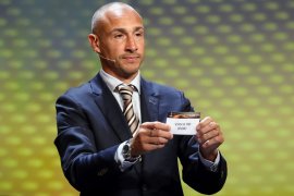 Larsson mundur gara-gara serangan verbal fans